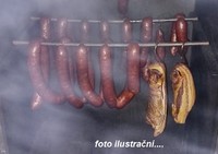 Eneko Dřevěná zahradní udírna