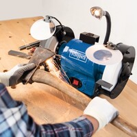 Scheppach BG 200 AL - dvoukotoučová bruska s bílým kamenem